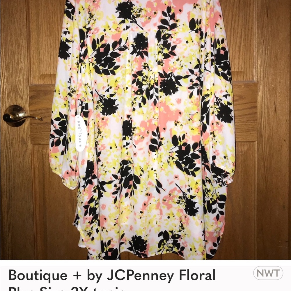 Floral Tunic top Size 3x